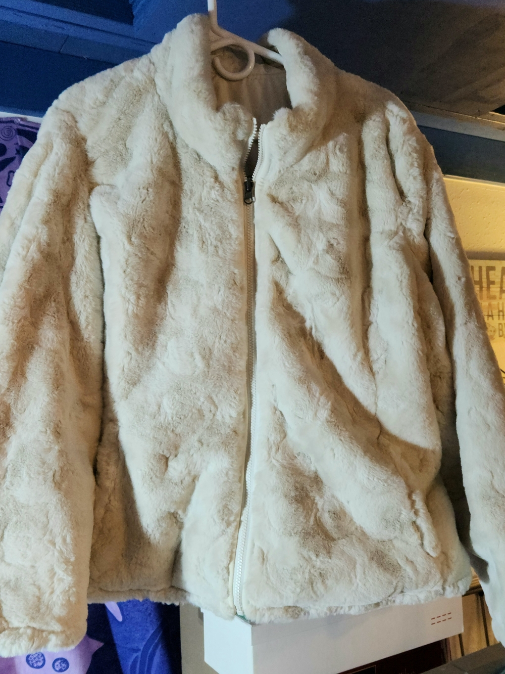 Nicole Miller Original Cream Plush Faux Fur Zip Jacket  XXL (Excellent Condition